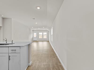 Property photo 5 at 160 Raymondville Path - 4 bed 2 bath home