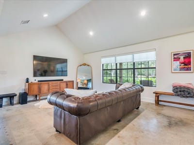 Primary bedroom at 160 Shady Oaks DR - 3 bed 2 bath home