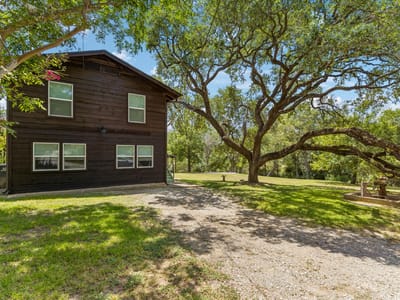 Property photo 2 at 1600 Flite Acres RD - 1 bed 1 bath home