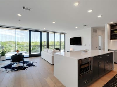 Property photo 4 at 1600 S 1st ST Unit #403 - 2 bed 2 bath home