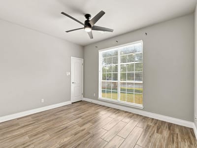 Property photo 4 at 1600 Viki Lynn CT - 3 bed 2 bath home