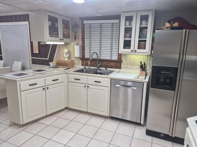 Photo 2 of 17 at 1601 E Messick LOOP - 3 bed 2 bath home