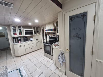 Photo 4 of 17 at 1601 E Messick LOOP - 3 bed 2 bath home