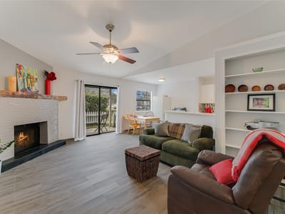 Living area at 1601 Faro Dr Unit #2403 - 1 bed 1 bath home