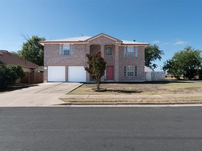 Property photo 2 at 1601 Lantana DR - 4 bed 2 bath home