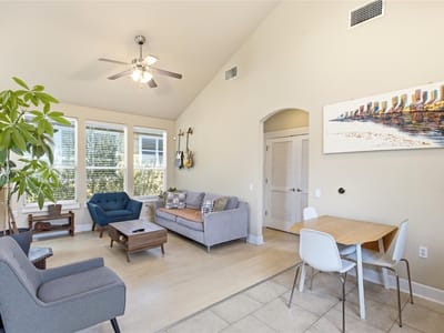 Property photo 5 at 1601 Miriam Ave Unit #213 - 1 bed 1 bath home