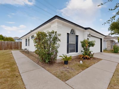 Property photo 2 at 1601 Rusty Nail LOOP - 2 bed 2 bath home