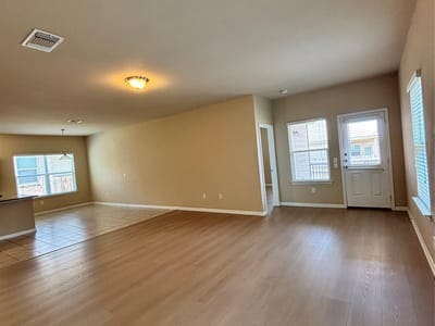 Living area at 1602 Atlas RD - 4 bed 2 bath home