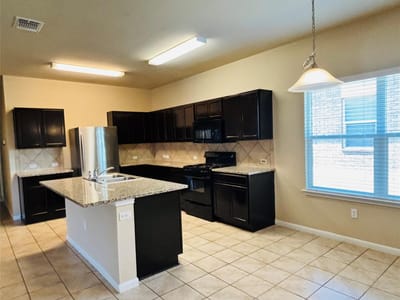 Primary bedroom at 1602 Atlas RD - 4 bed 2 bath home