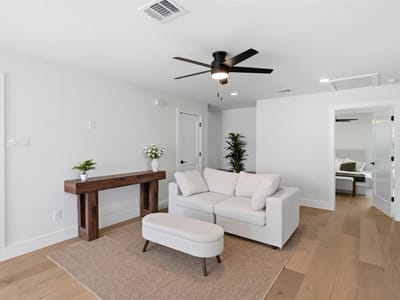 Photo 3 of 21 at 1603 Suffolk DR - 4 bed 2 bath home