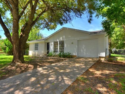 Kitchen at 1604 Parkside CIR - 2 bed 1 bath home
