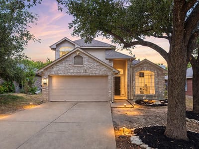 Photo 2 of 40 at 1606 Academy PL - 3 bed 2 bath home