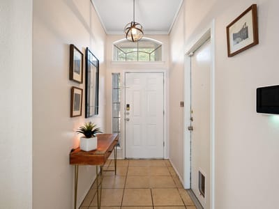 Photo 4 of 40 at 1606 Academy PL - 3 bed 2 bath home