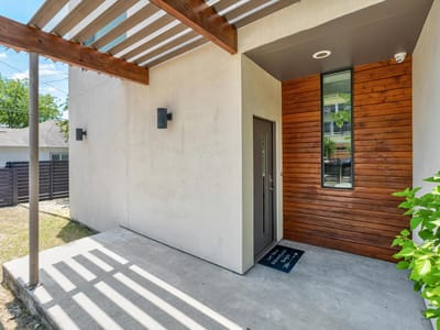 Property photo 3 at 1606 Salina ST - 4 bed 2 bath home