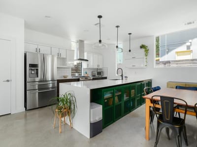 Property photo 5 at 1606 Salina ST - 4 bed 2 bath home