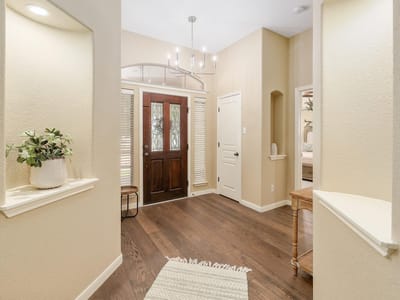 Living area at 1607 Main ST - 3 bed 2 bath home