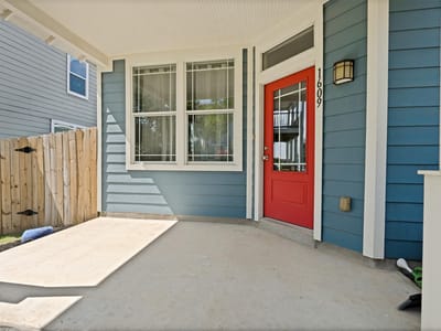 Property photo 3 at 1609 Arbor Knot DR - 3 bed 2 bath home