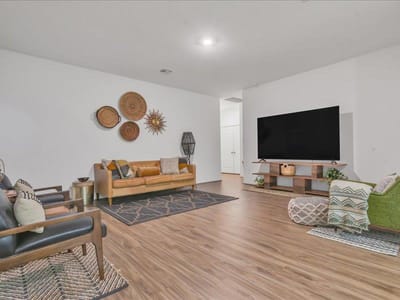 Property photo 4 at 161 Emerald Green TRL - 2 bed 1 bath home