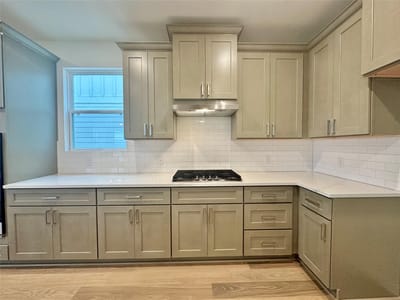 Photo 4 of 14 at 161 Young ST - 4 bed 2 bath home