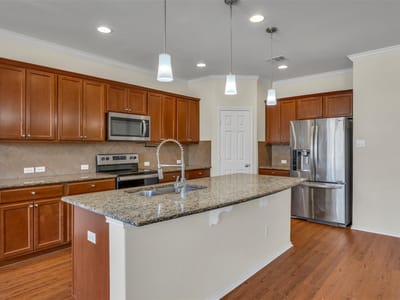 Property photo 4 at 16100 Hawthorne Heights TRL - 4 bed 3 bath home