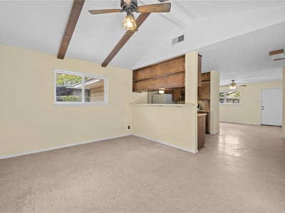 Photo 5 of 23 at 1611 Wheless LN - 3 bed 2 bath home