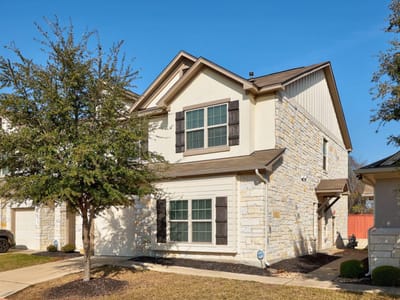 Living area at 1612 Catalan Rd Unit #201 - 3 bed 2 bath home