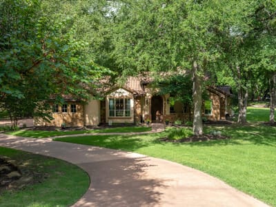 Living area at 1612 High Lonesome - 4 bed 3 bath home