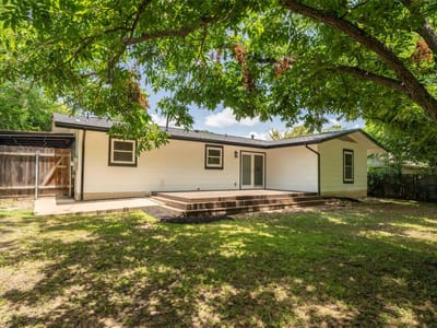 Property photo 3 at 1613 Glencrest DR - 3 bed 2 bath home