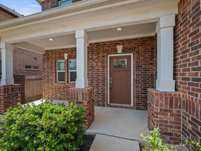 Property photo 3 at 1613 Sonny DR - 3 bed 2 bath home