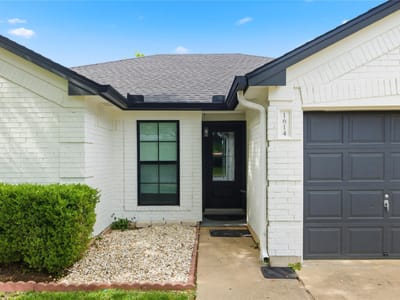 Primary bedroom at 1614 Lantana Dr - 3 bed 2 bath home