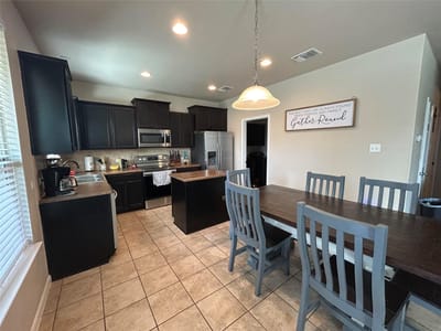 Property photo 5 at 1615 Bluebell CIR - 3 bed 2 bath home