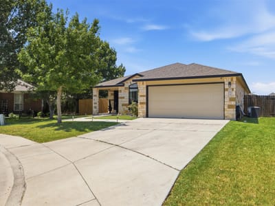 Property photo 2 at 1617 Sunflower ST - 4 bed 2 bath home