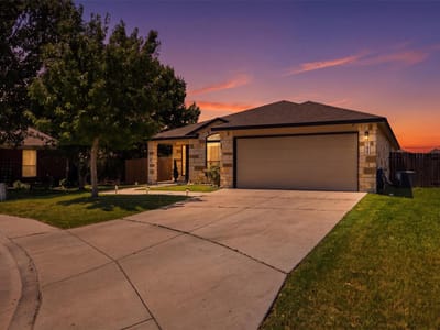 Property photo 4 at 1617 Sunflower ST - 4 bed 2 bath home