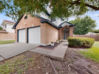 Primary bedroom at 1618 Mentone DR - 3 bed 2 bath home