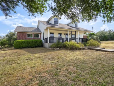 Property photo 2 at 162 Arnold DR - 3 bed 2 bath home