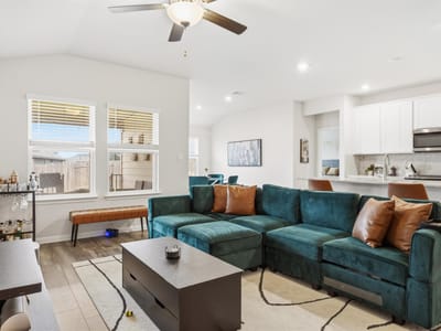 Living area at 162 El Capitan LOOP - 4 bed 2 bath home