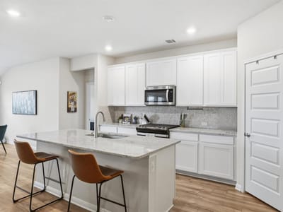 Property photo 2 at 162 El Capitan LOOP - 4 bed 2 bath home