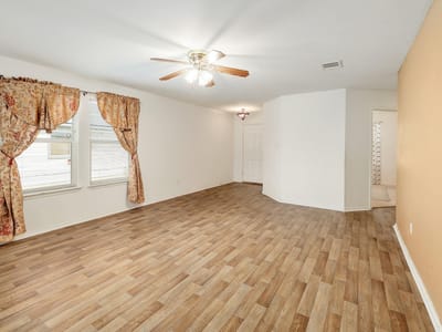 Kitchen at 1621 Apollo CIR - 3 bed 2 bath home