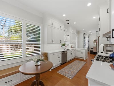 Photo 3 of 36 at 1621 Enfield RD Unit #E - 3 bed 3 bath home