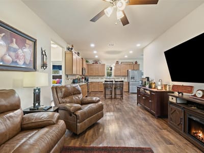 Kitchen at 1625 Packsaddle TRL - 3 bed 2 bath home
