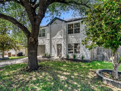 Kitchen at 1626 Parkfield CIR - 3 bed 2 bath home