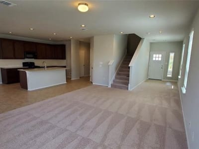 Living area at 163 Heather Glen WAY - 4 bed 2 bath home