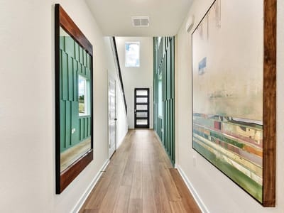 Property photo 2 at 163 Hornet ST - 5 bed 3 bath home