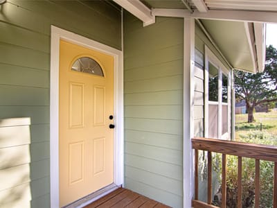 Property photo 3 at 1635 Lakeview DR - 3 bed 2 bath home
