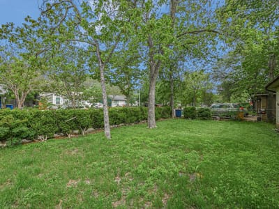 Primary bedroom at 1637 Chippeway Ln - 3 bed 2 bath home