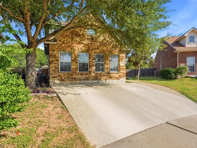 Property photo 3 at 164 Caddis CV - 4 bed 2 bath home