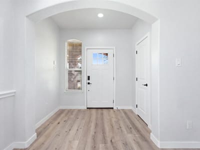 Property photo 5 at 164 Caddis CV - 4 bed 2 bath home