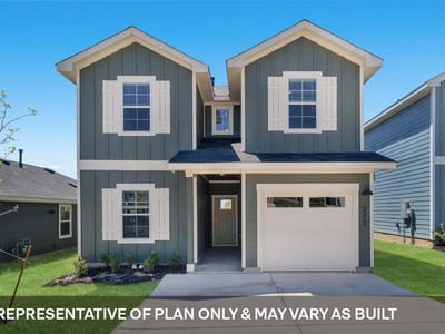 Living area at 164 Orange Flame BLVD - 4 bed 3 bath home