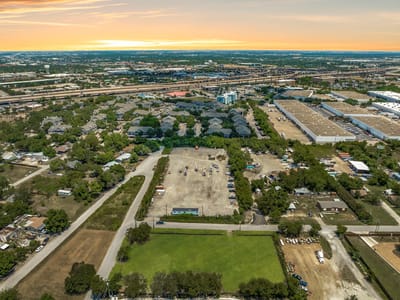 Photo 4 of 19 at 16409 Summit DR - Austin, Austin, TX