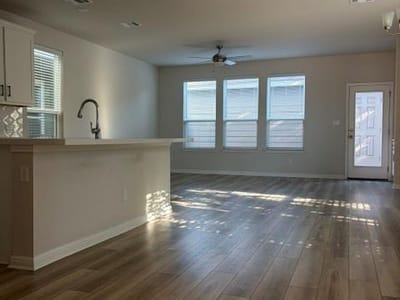 Bathroom at 1653 Coral Sunrise Trl - 4 bed 3 bath home